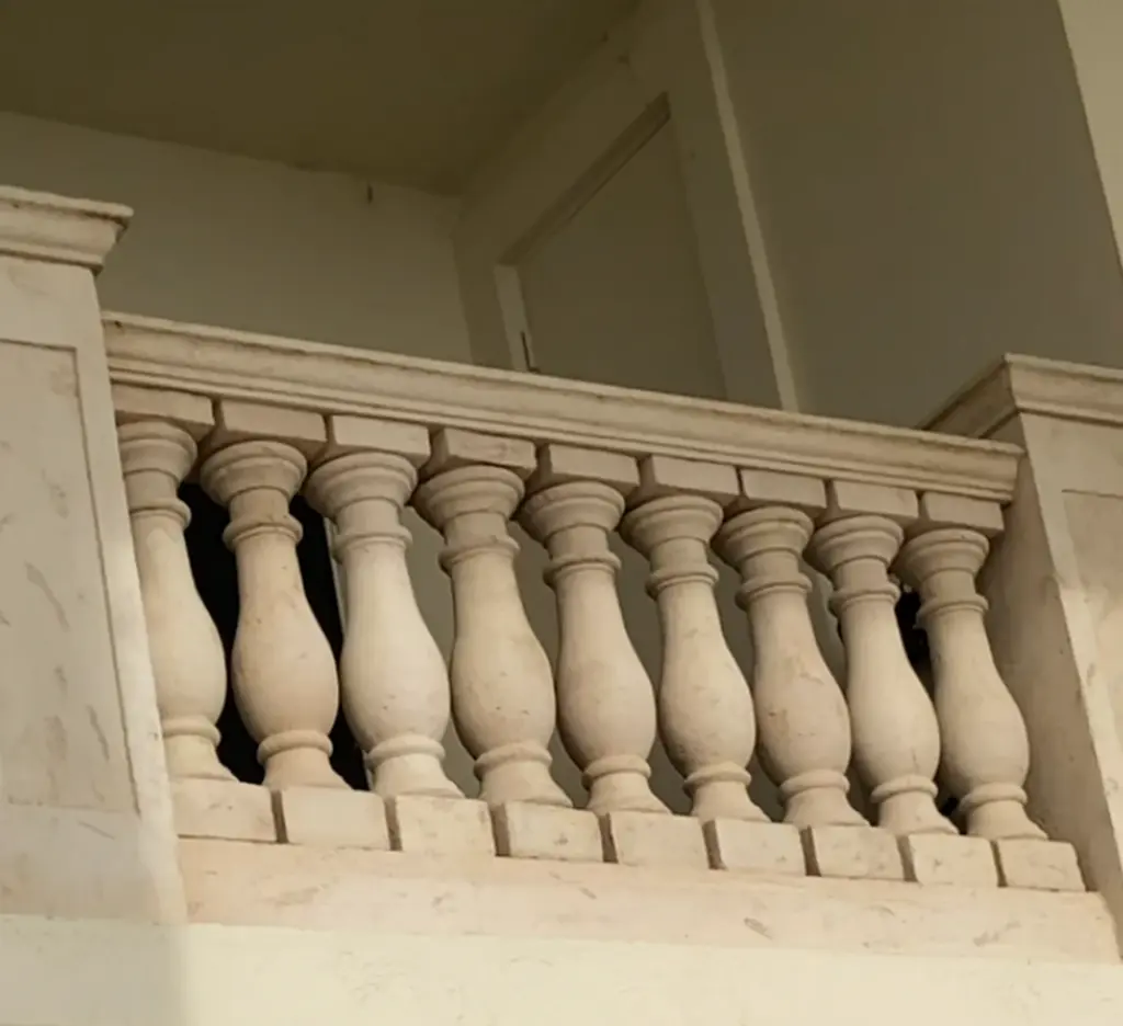 Custom Lightweight Balustrade System 5